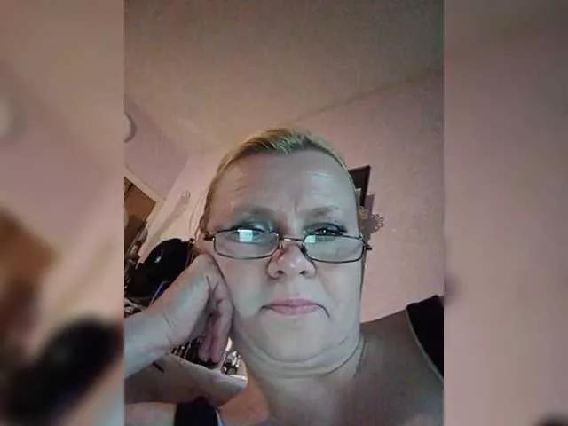 -Chiika- on BongaCams