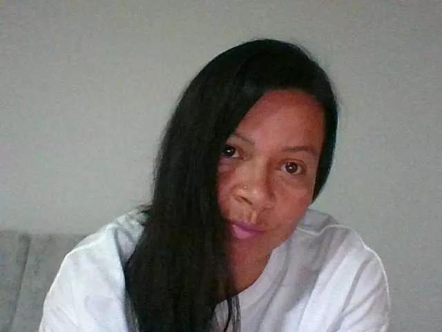 adri007 on BongaCams 