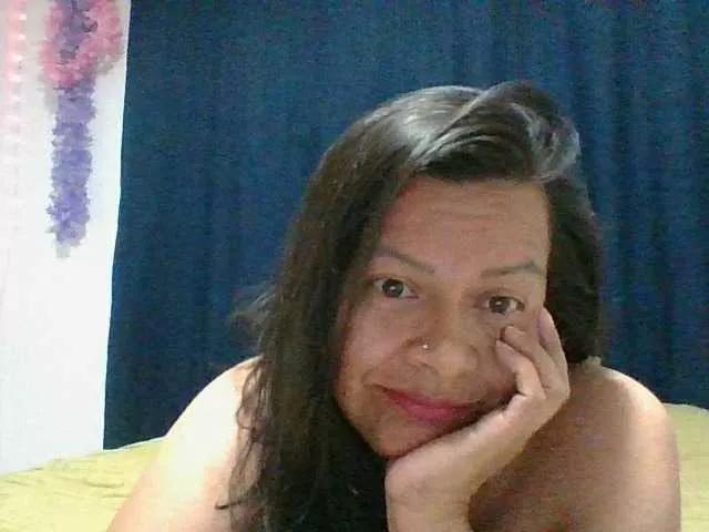 adri007 on BongaCams 