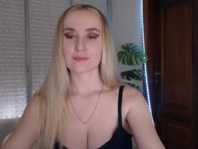 Alina-Lovely on BongaCams 