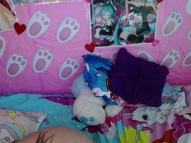 AlizeHentaiMeow on BongaCams