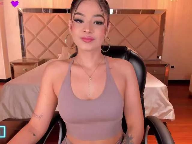 AlyssaDean on BongaCams 