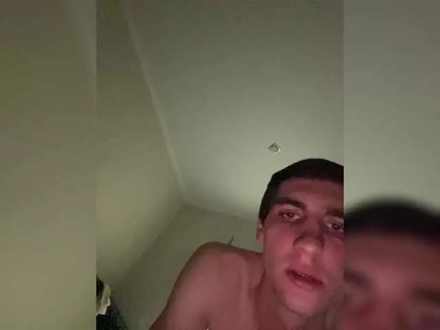 ArtYlaa on BongaCams 