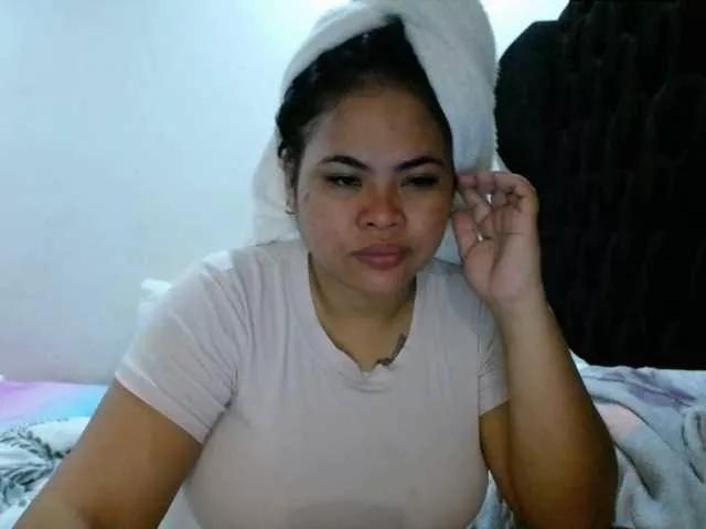 Asianbigbuttyboobs on BongaCams