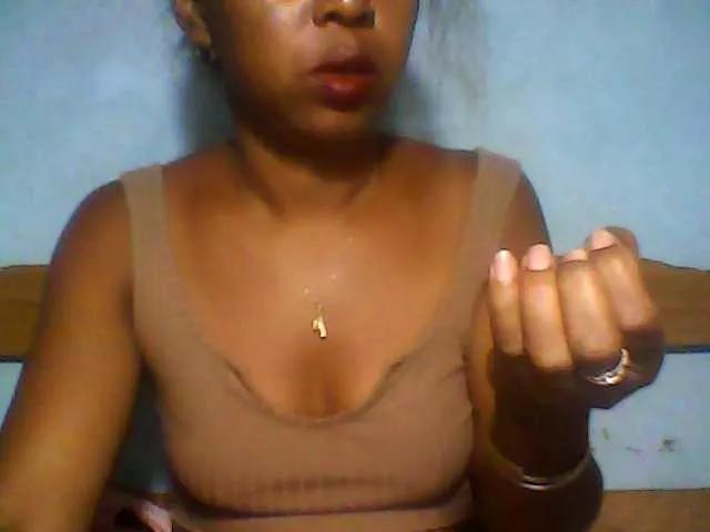 Baby-giiirl23 on BongaCams 