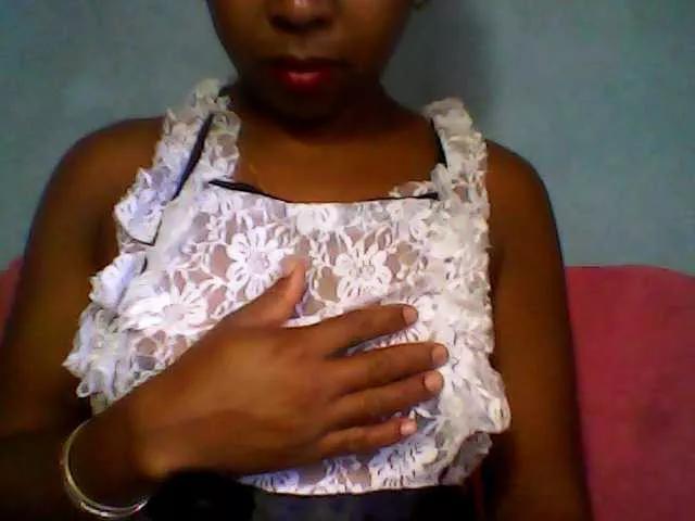 Baby-giiirl23 on BongaCams 
