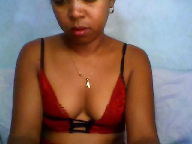 Baby-giiirl23 on BongaCams 