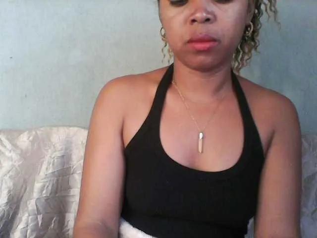 Baby-giiirl23 on BongaCams