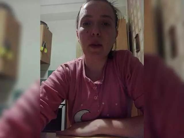 blue-HOT-MILf on BongaCams 