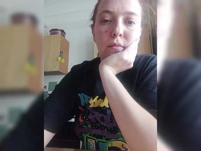 blue-HOT-MILf on BongaCams 