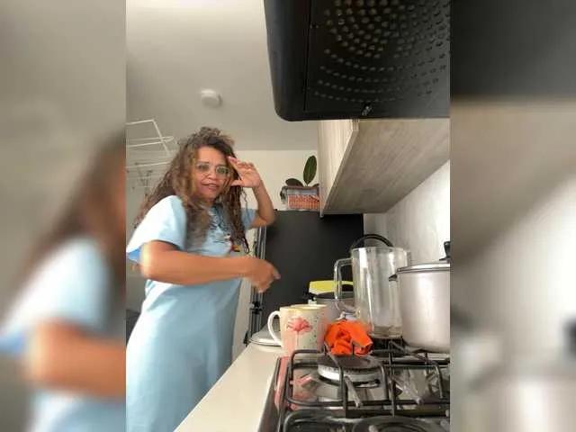 Candela-lat on BongaCams