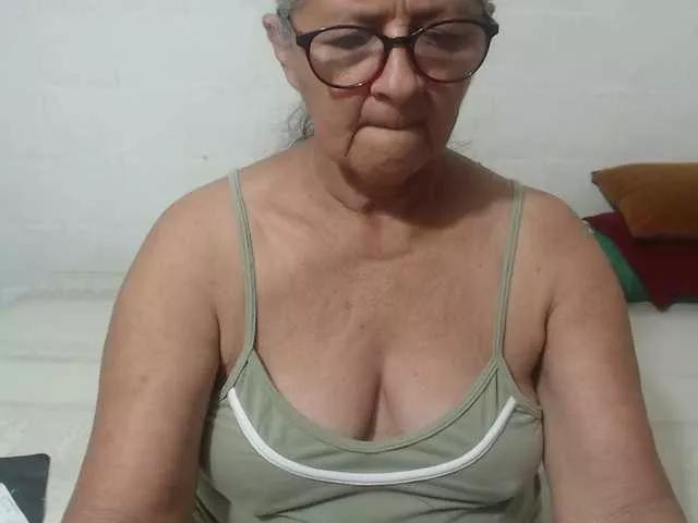 candy-mature on BongaCams 