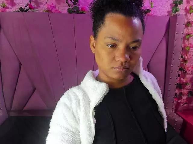 CandyBron on BongaCams 
