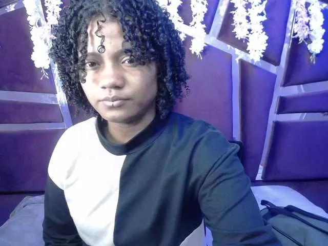 CandyBron on BongaCams 