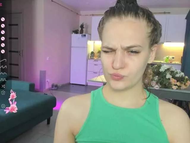 CarolineLovers on BongaCams 