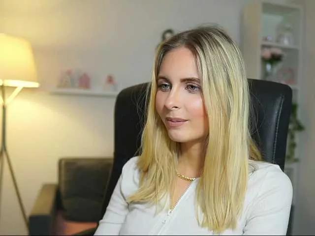 catecrago on BongaCams 