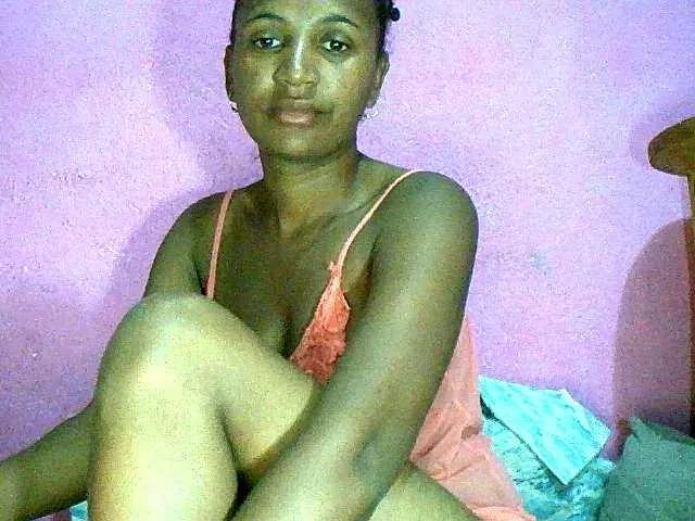 Chellah01 on BongaCams 