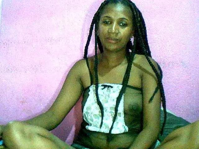 Chellah01 on BongaCams 