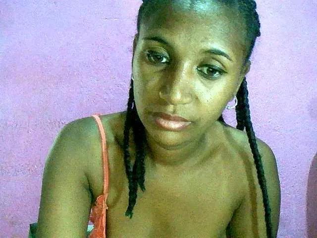 Chellah01 on BongaCams 