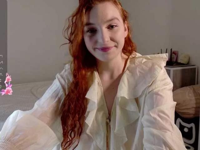 cinnabongirl on BongaCams