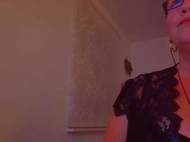 Connyat99 on BongaCams