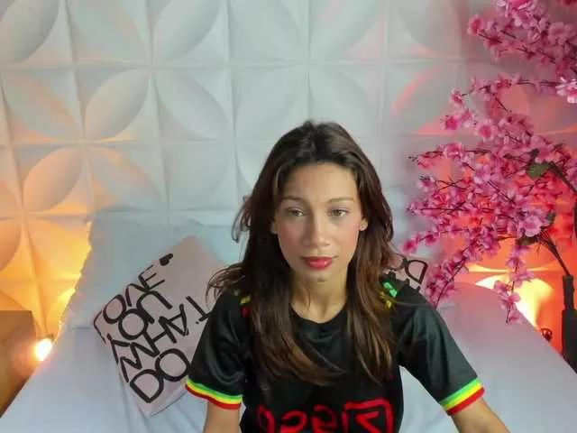 cora-22 on BongaCams 