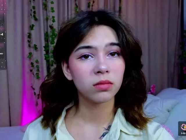 CoralineJones on BongaCams 