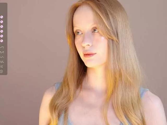CuteShine on BongaCams 
