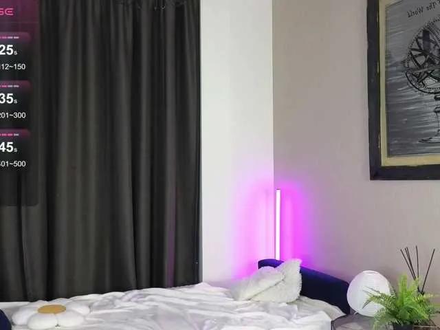 DebiHenks on BongaCams