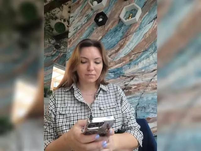 DIVORA on BongaCams 