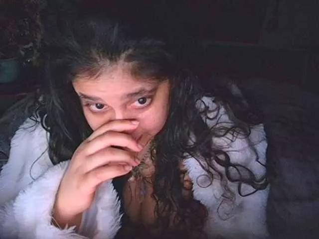 DUMBHOEMELANIE on BongaCams 