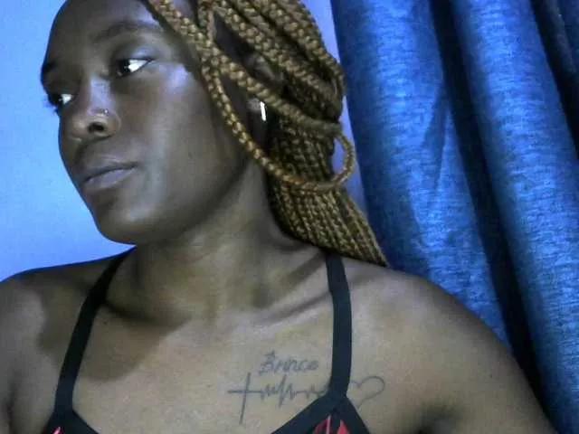 Ebonysexy99 on BongaCams