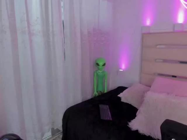 elijass on BongaCams 