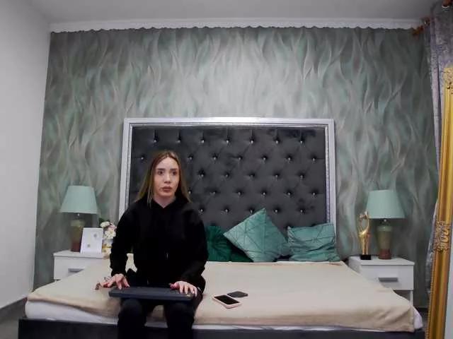 ElizaIbarra on BongaCams 