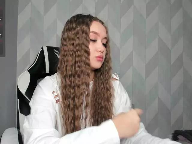 Emi-Emi on BongaCams 