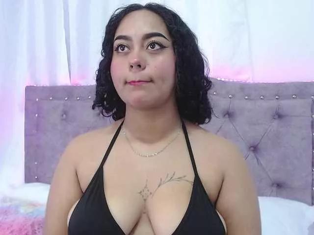 Emmaa-love on BongaCams 