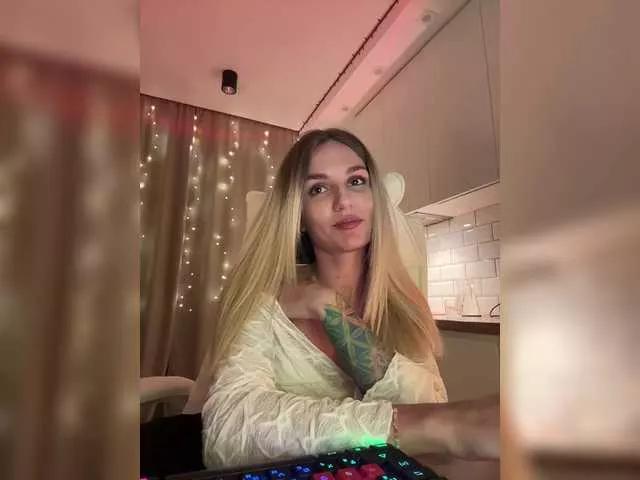 EnlivenLuv on BongaCams 