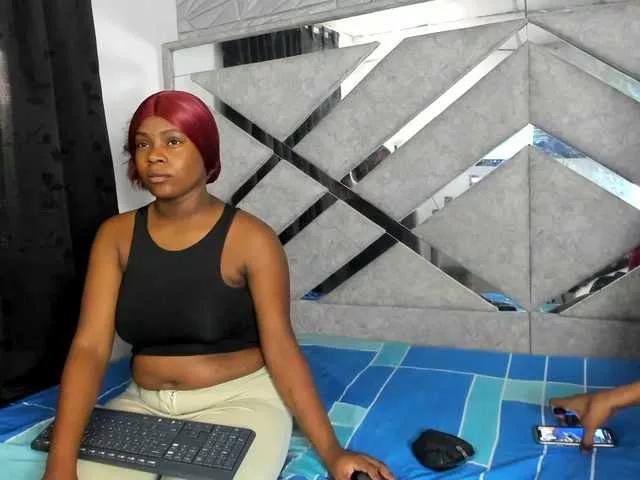 EvaxEmma on BongaCams 
