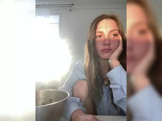 Evelonelfi on BongaCams