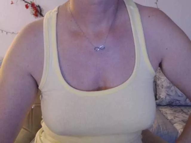 goodSnowQueen on BongaCams