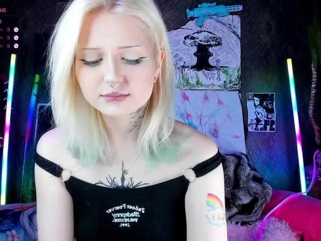 goth-bimbo on BongaCams 