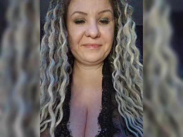 HaisonEris1 on BongaCams 