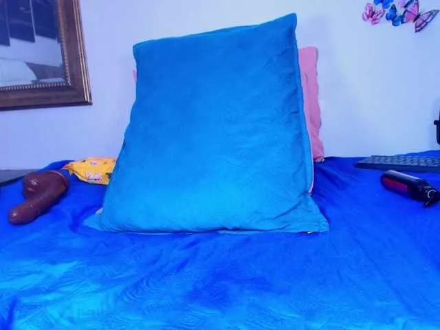 hanks-star on BongaCams 