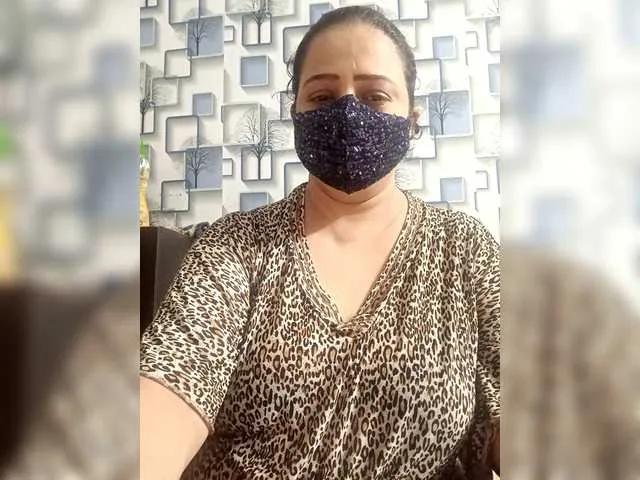 IndianEsha on BongaCams
