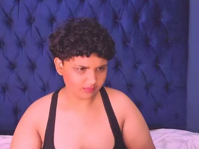 IndianFoxyXXX on BongaCams