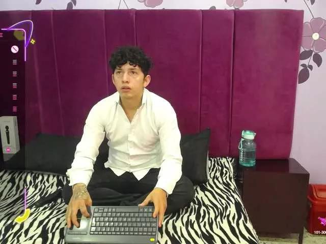 JacksonnScarlett on BongaCams 