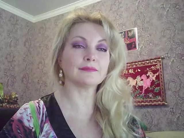 JanessNE on BongaCams 