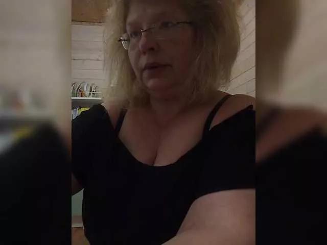 Janna2210 on BongaCams 
