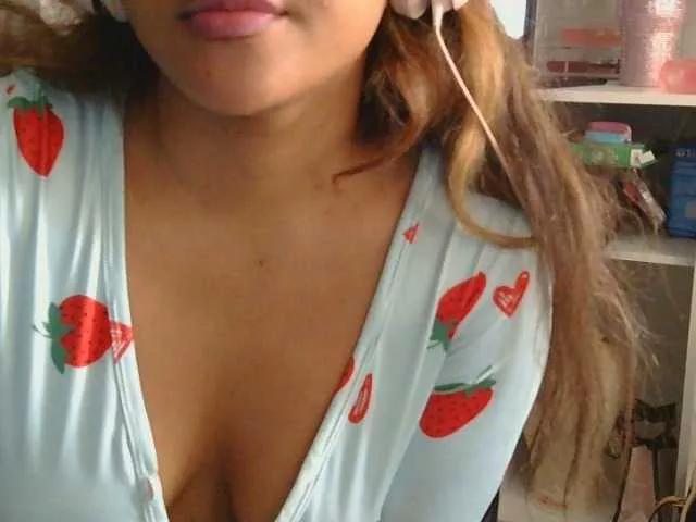 jaslenelovely69 on BongaCams 