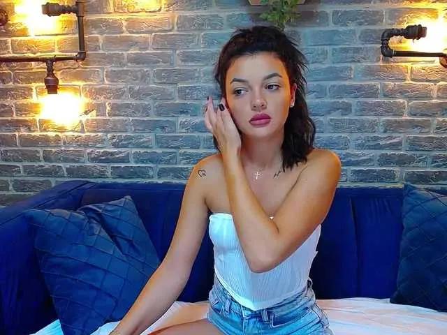Jasmin-Levi on BongaCams